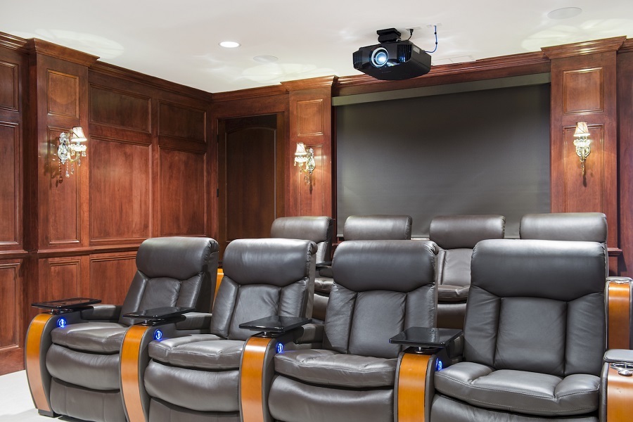 LED vs. Non-LED Projectors: What You Need to Know | Lelch